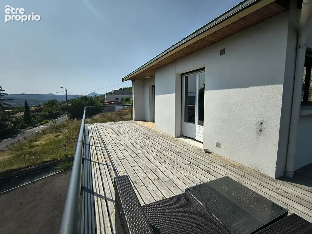 Maison Cournon D Auvergne 7 pièce(s) 165 m2 - photo 11