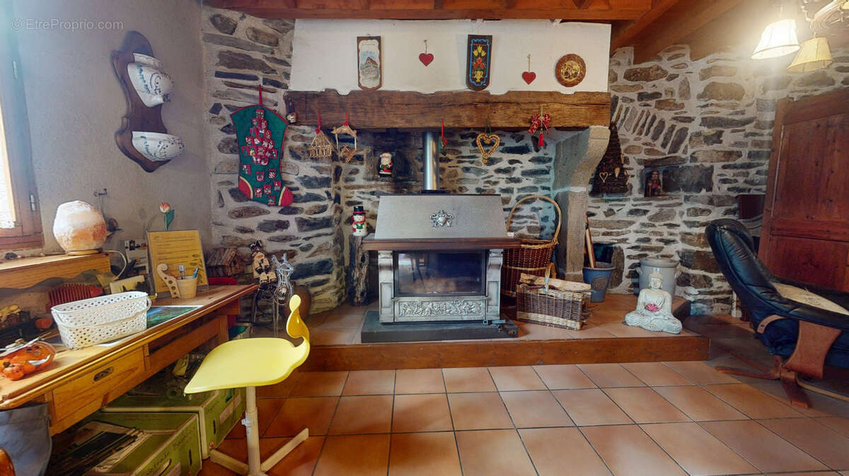 Maison à LE PERTUIS