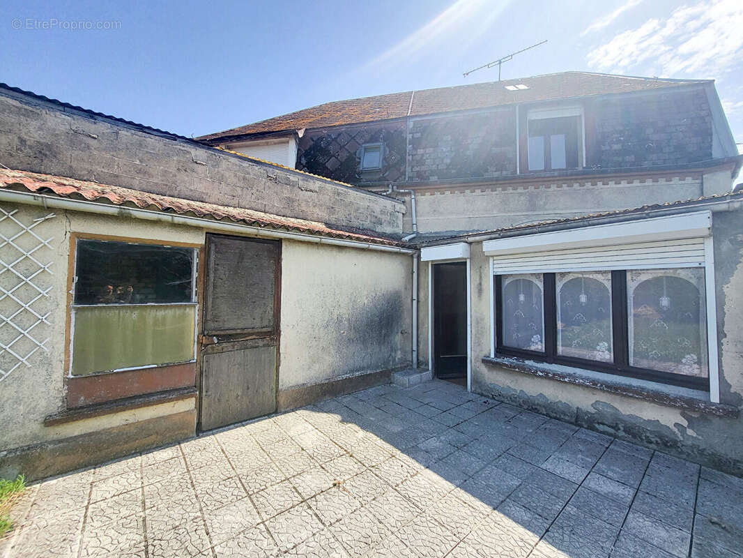 CAUDRY Maison à rénover - photo 3