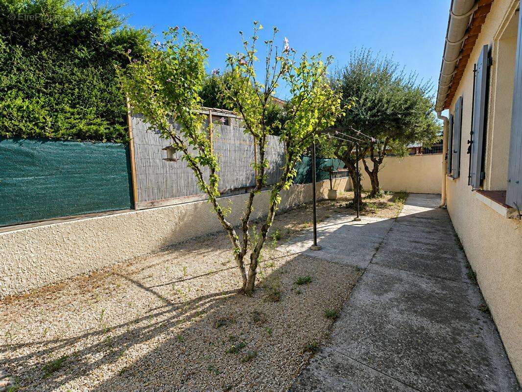 Maison de plain-pied avec 3 chambres, garage et terrain piscinable ? Carpentras - photo 13