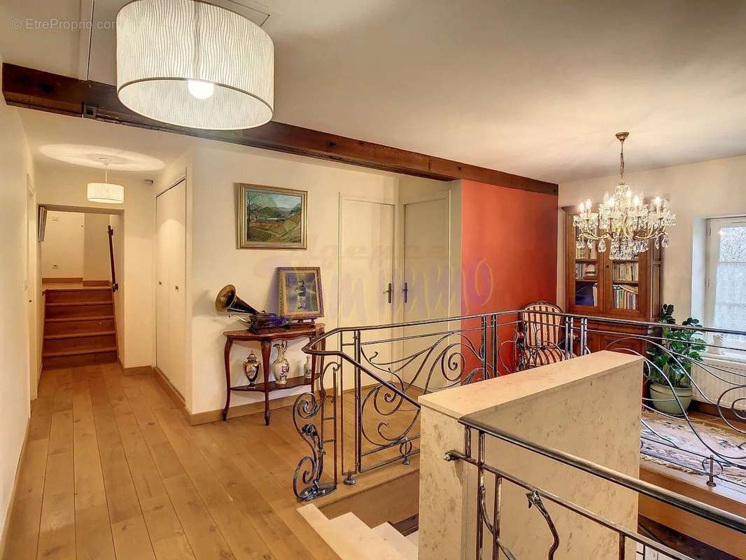 Maison à ALLIGNY-EN-MORVAN