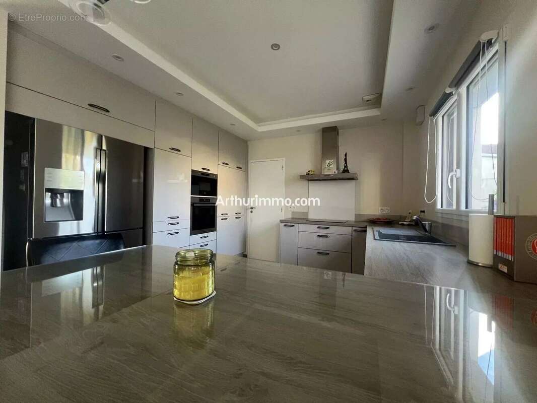 Maison à SUCY-EN-BRIE