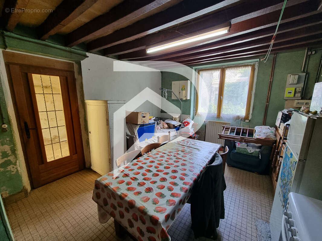 Maison à MEZIERES-SUR-SEINE