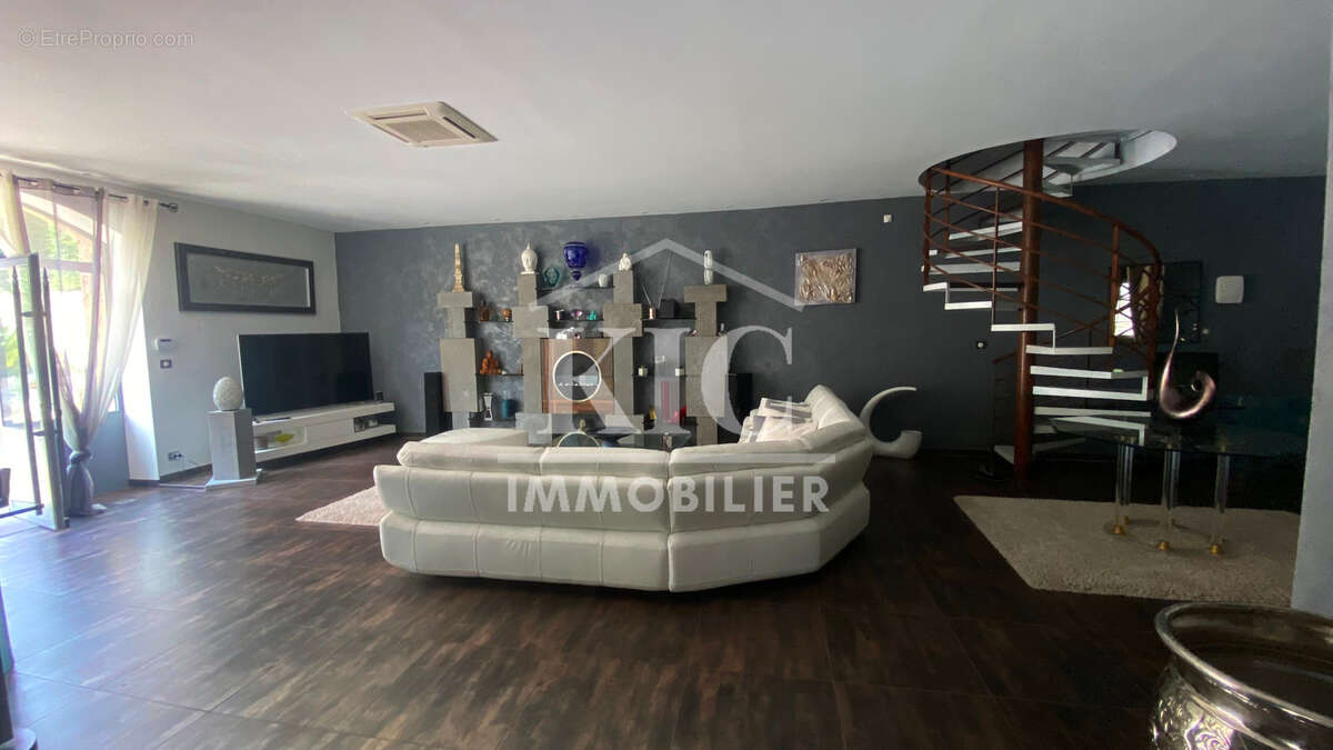 Maison à CARCASSONNE