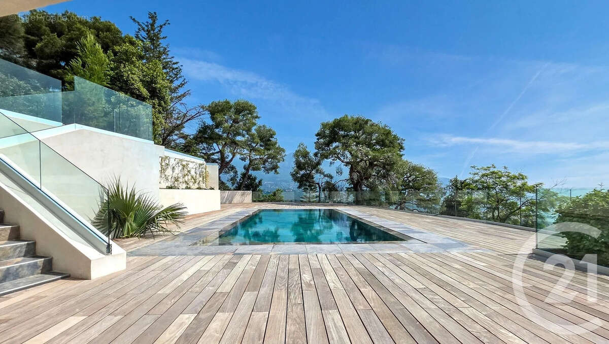 Maison à ROQUEBRUNE-CAP-MARTIN