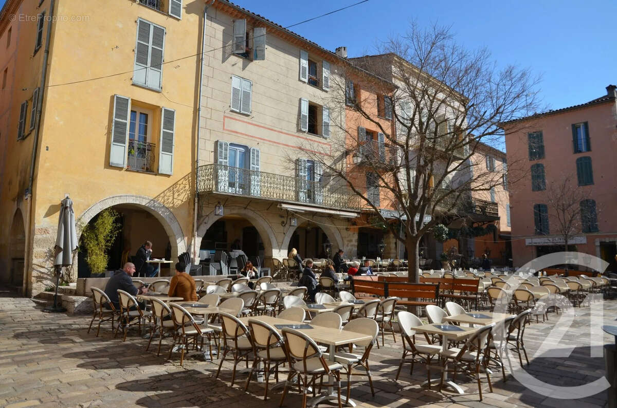 Appartement à VALBONNE
