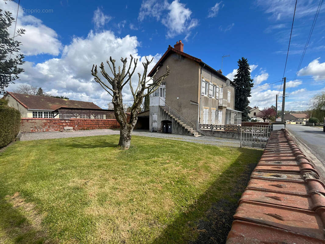 Appartement à ECUISSES