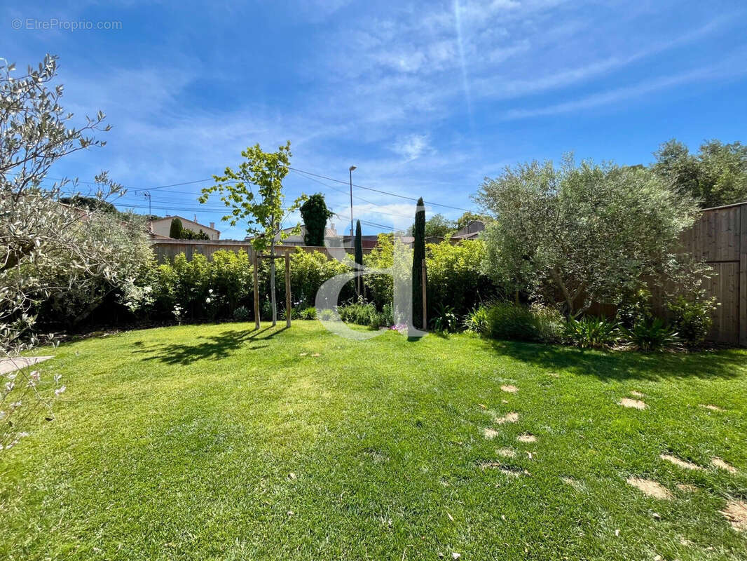 Maison 164 m² à Saint-Remy-De-Provence  - photo 6
