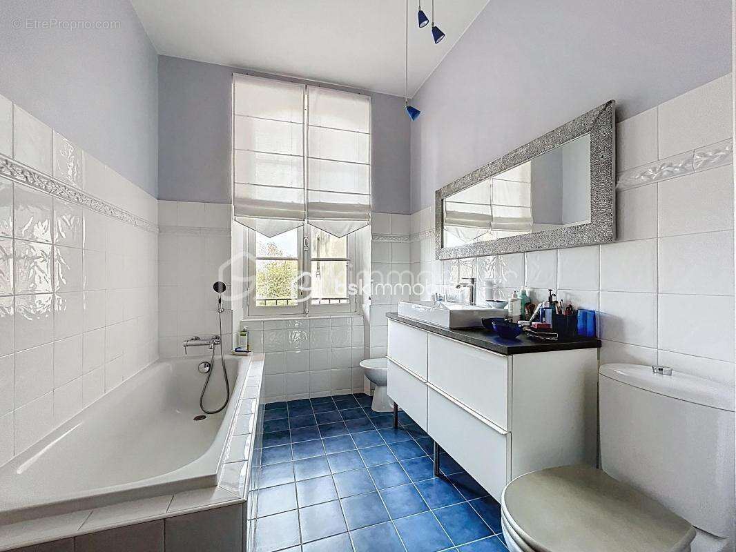 Propriété de caractère, maison 9 pièces 244 m² avec son annexe 27m² et bâtiment de 127m² - photo 22