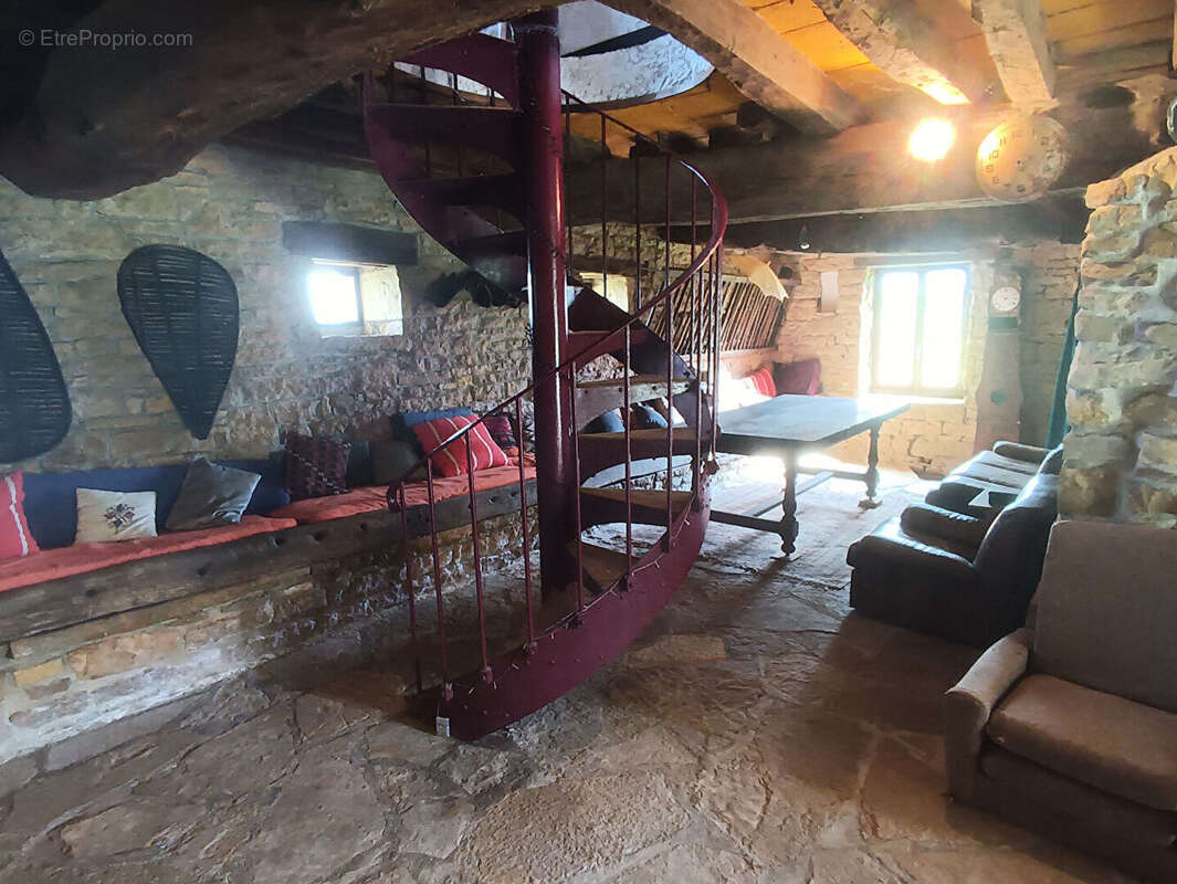 Maison à CAPDENAC-GARE