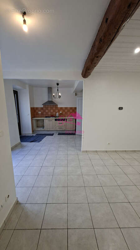 Maison à LAROQUE-D'OLMES