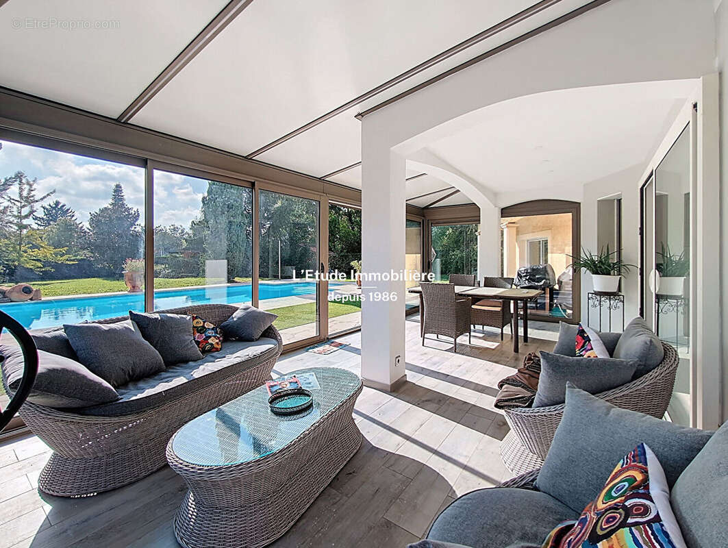 Maison à FONTAINES-SAINT-MARTIN