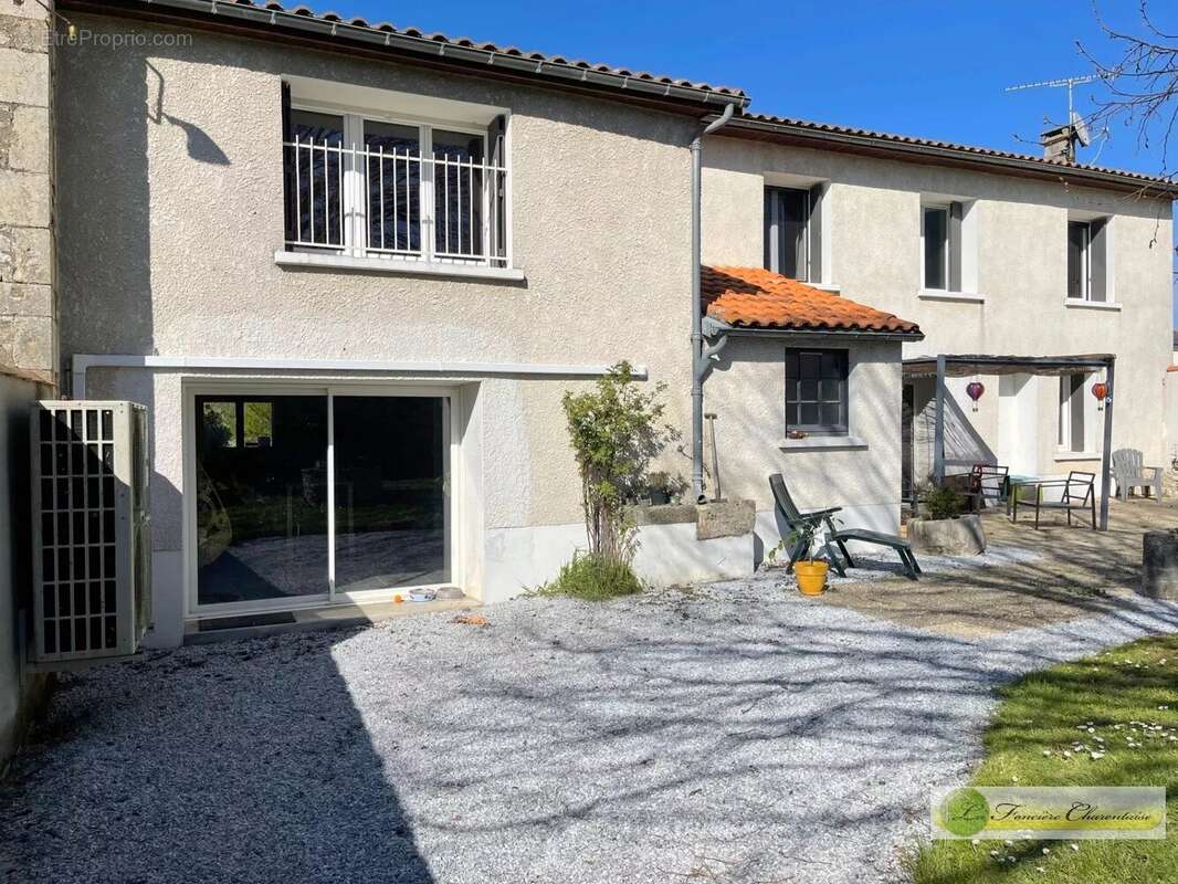 Maison à MAINE-DE-BOIXE
