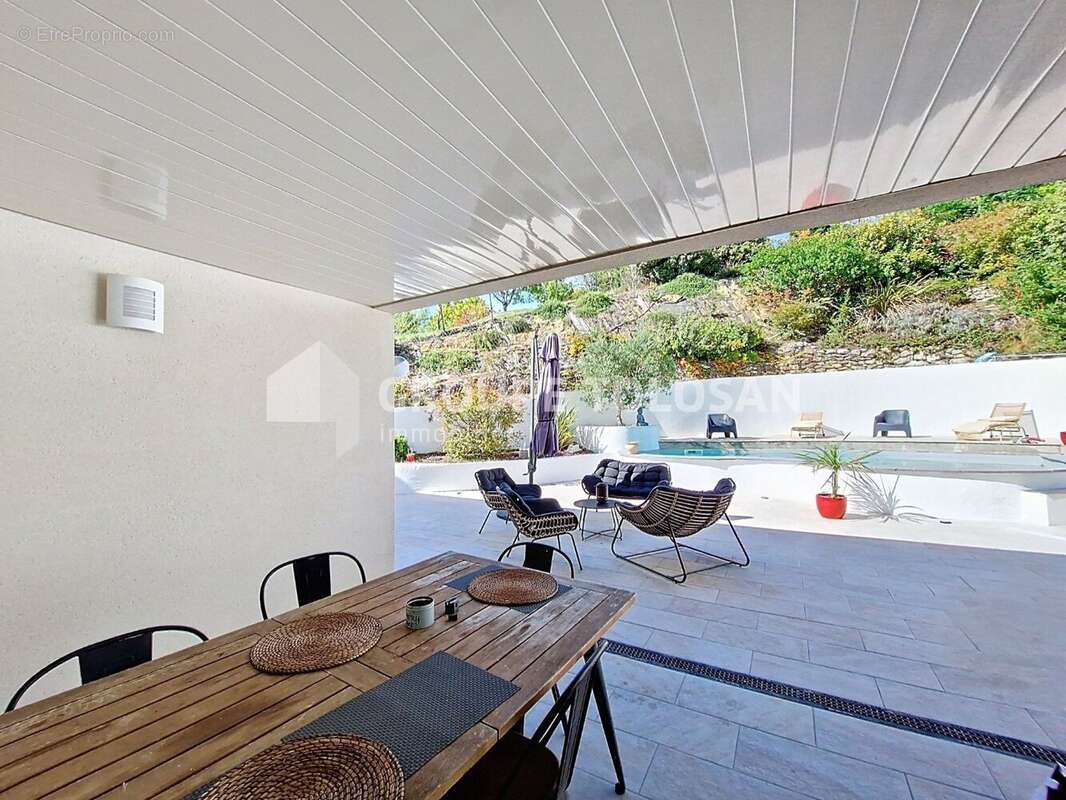 Maison à LAUZERVILLE