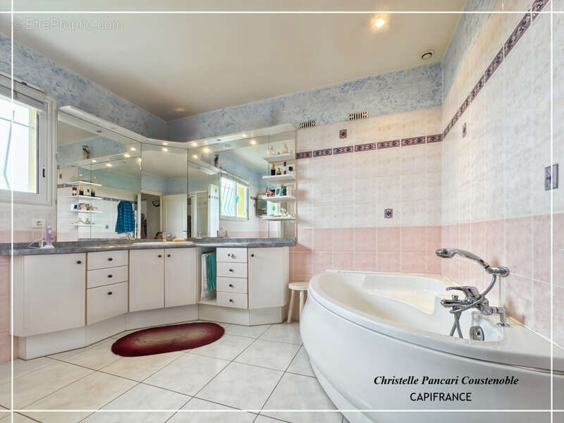 Maison à PEYREHORADE