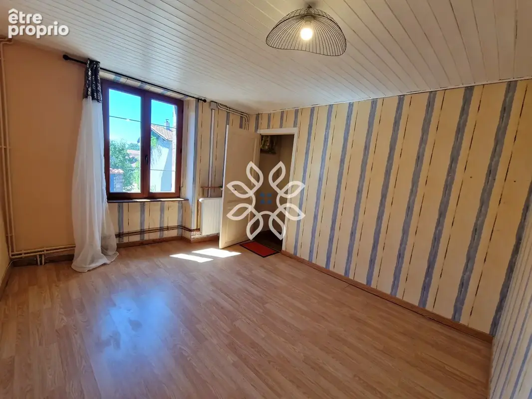 Maison en pierre de caractère au cœur de Lamothe - photo 10