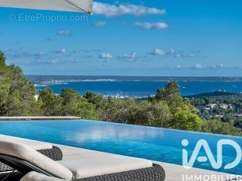 Photo 1 - Maison à CEYRESTE