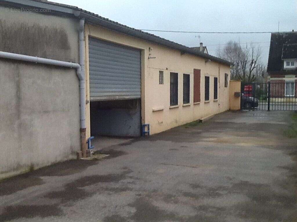 Commerce à CHAUNY