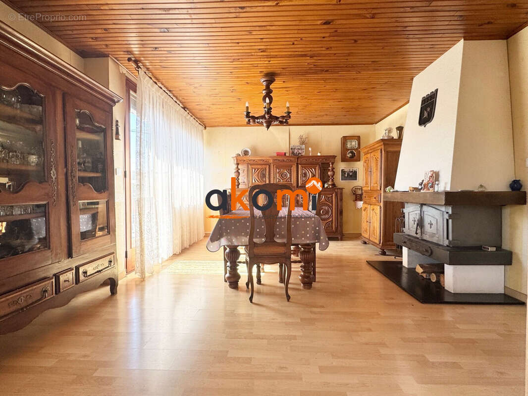 Maison à SEICHAMPS