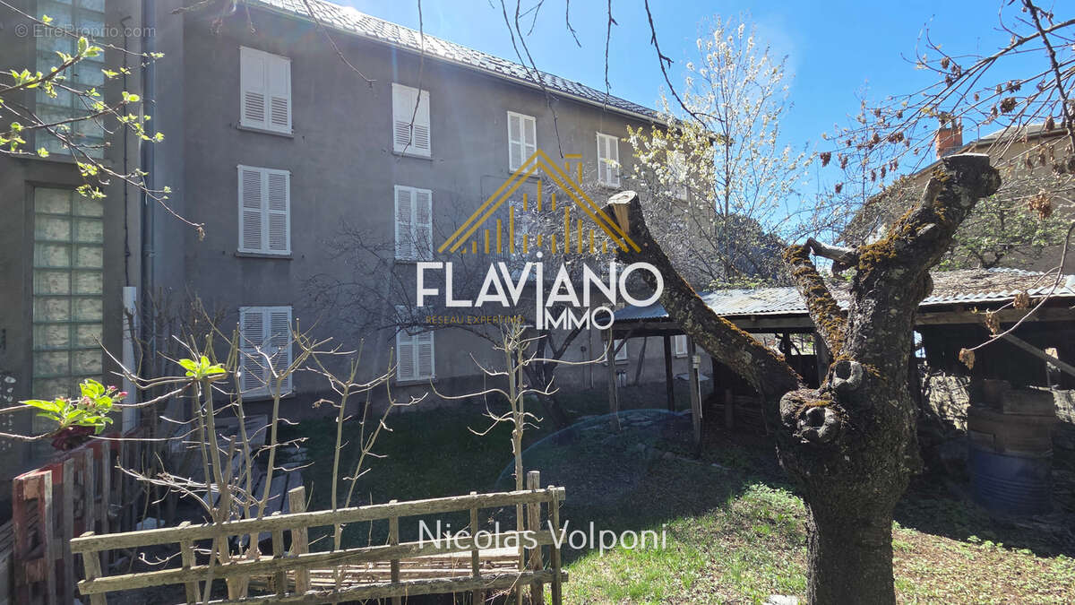 Appartement à LA CONDAMINE-CHATELARD