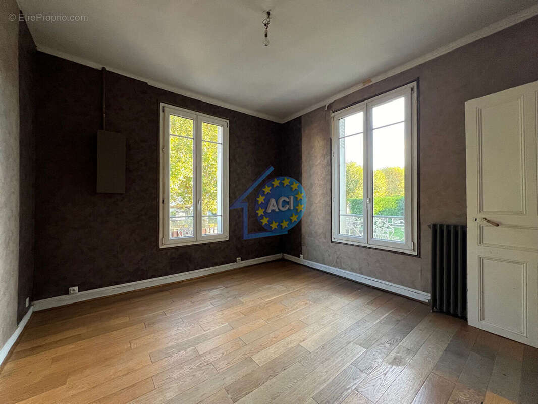 Maison à MANTES-LA-VILLE