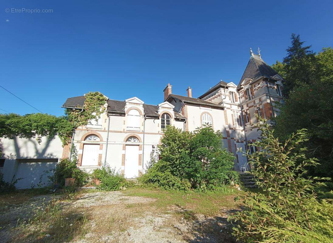 Maison à COSNE-COURS-SUR-LOIRE