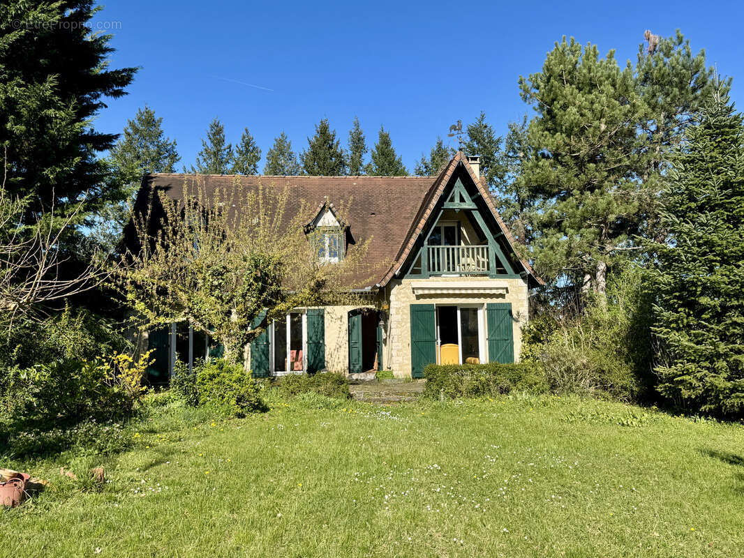 Maison à VARETZ