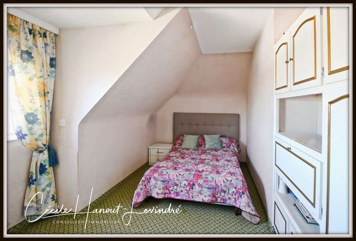 Secteur Baie du Mont-Saint-Michel -  pavillon sur sous-sol 165 M2 - 5 chambres - terrain 1662 m2. - photo 15
