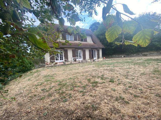 Maison à BRETTEVILLE-SUR-LAIZE