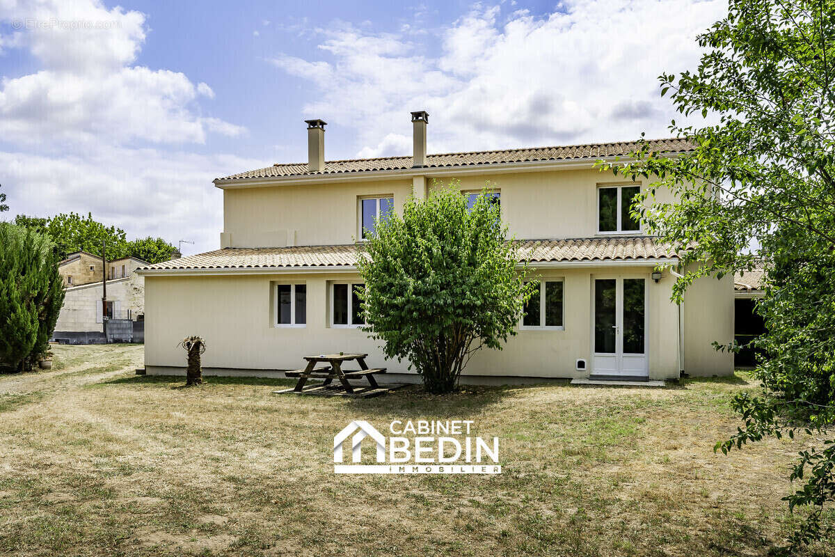 Maison à IZON