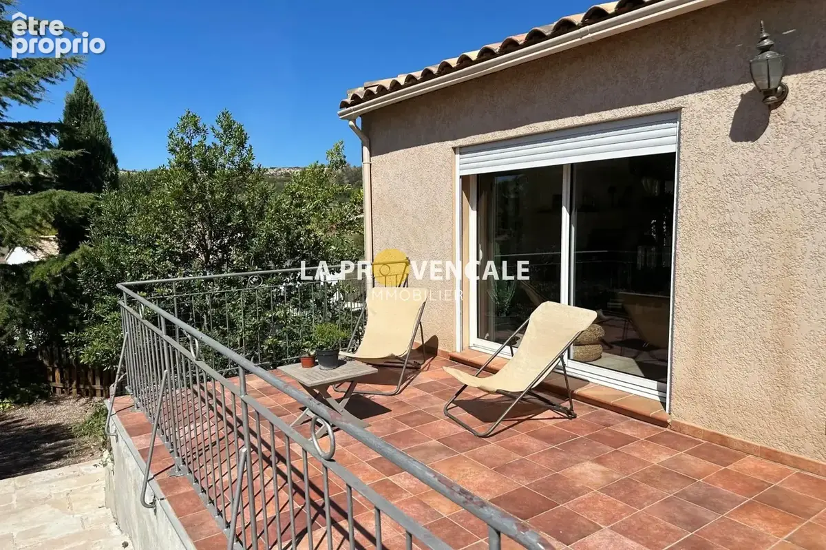 Maison 5 pièces 140 m² à vendre à Meyreuil (13590) - photo 5