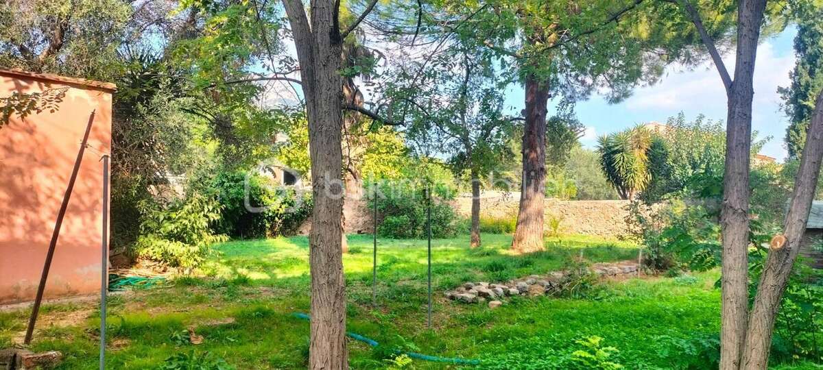 La valette-du-var – authentique mas provençal d'epoque  – une propriété de caractère à réinventer - photo 3
