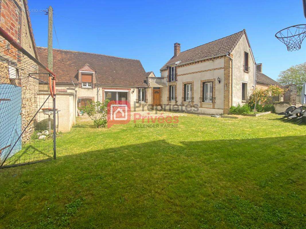 Maison à ETIGNY