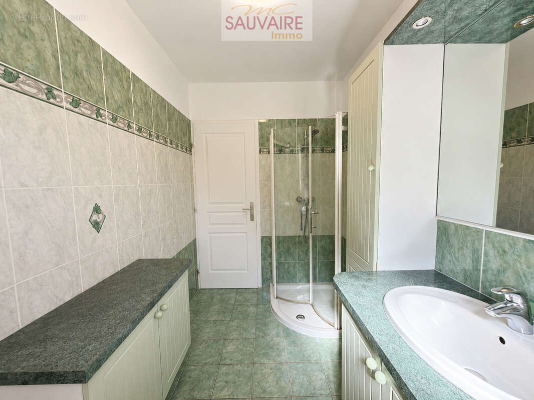 Villa 4 faces de plain-pied avec 3 chambres et garage - photo 14
