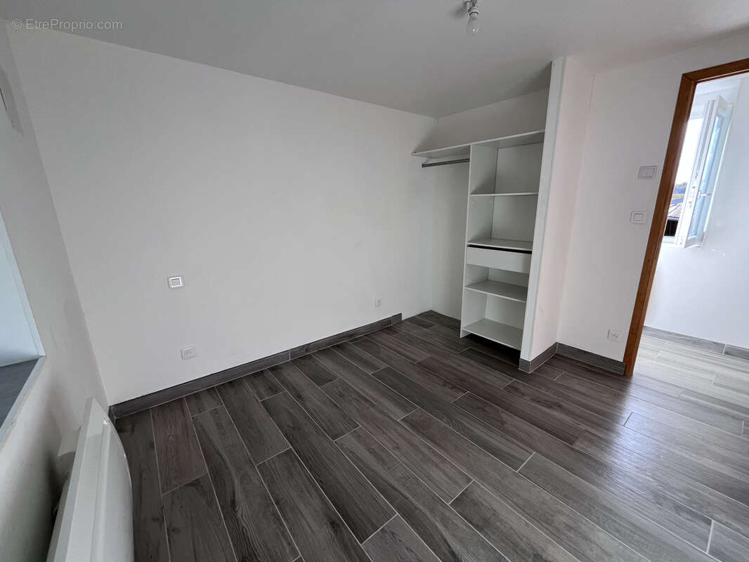 Maison à SAINT-SIGISMOND-DE-CLERMONT