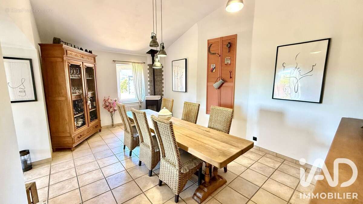 Maison 126 m² à La Coucourde  - photo 4