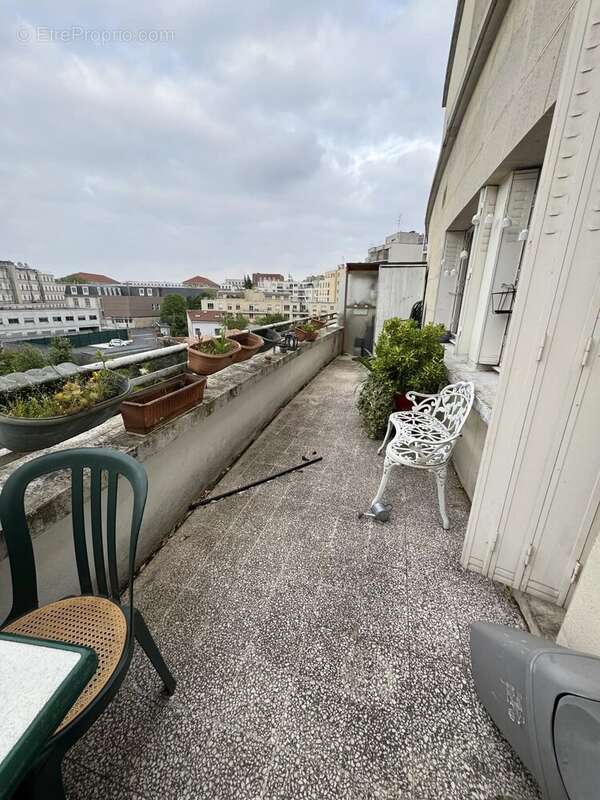 Appartement à PARIS-20E