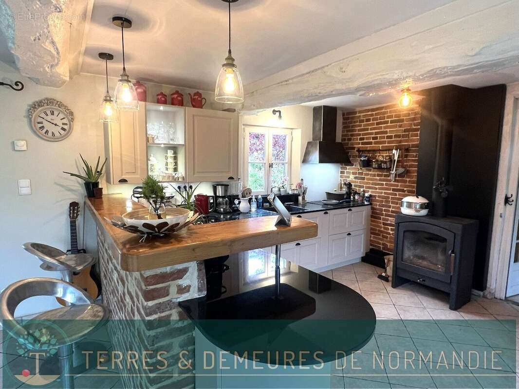 Maison à MARAIS-VERNIER