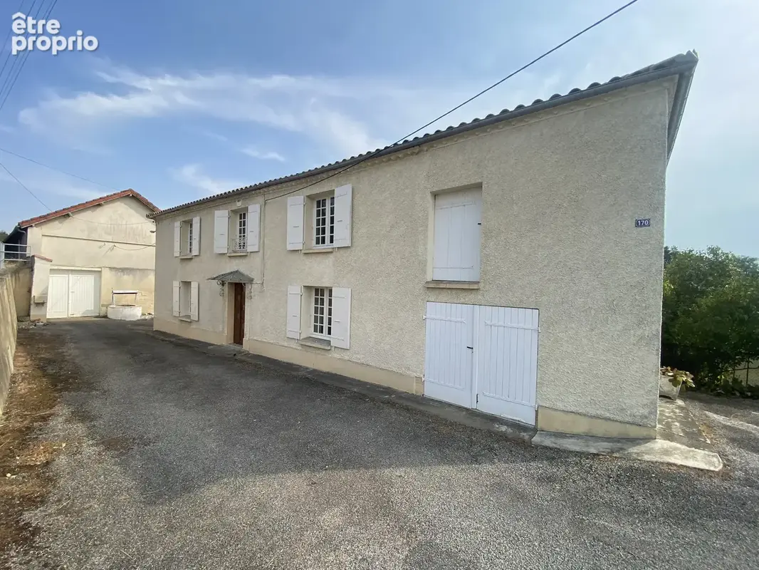 Maison de 138 m2 avec garage et jardin et une grange indépendante - photo 2
