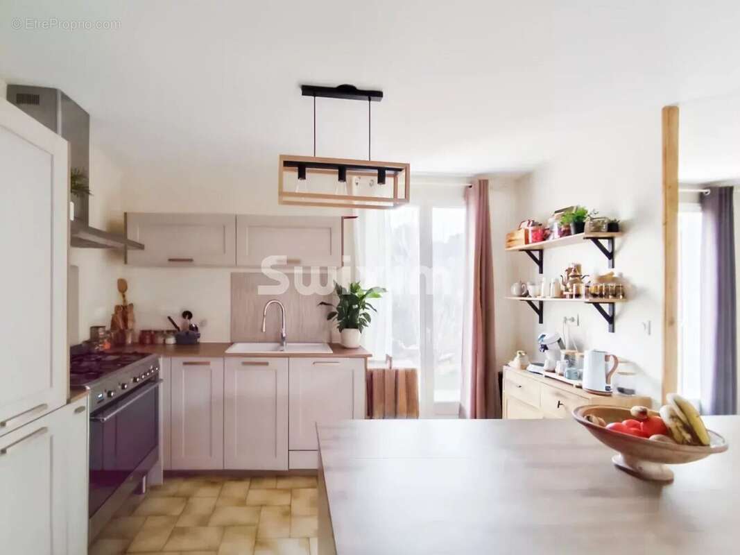 Maison à DONZERE