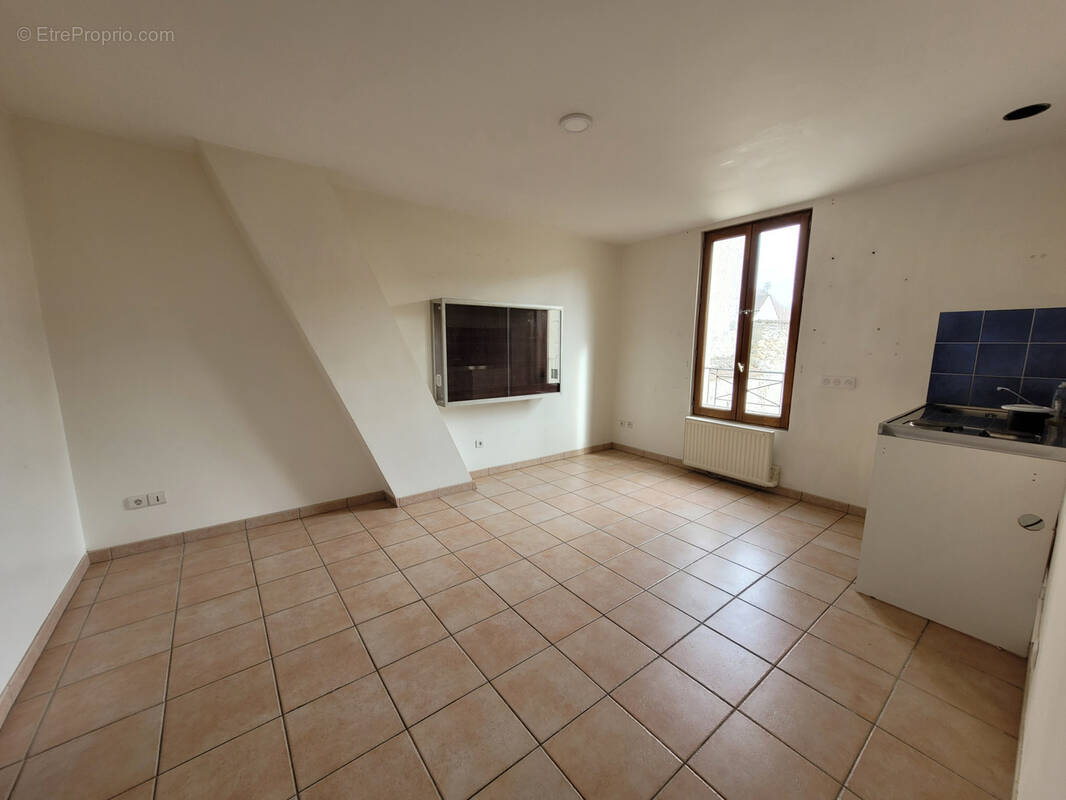 Appartement à AUNEAU