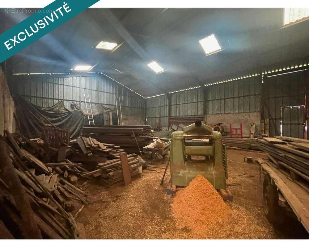 Photo 5 - Commerce à SAULZET-LE-FROID