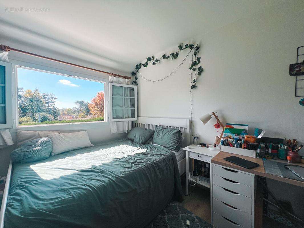 Maison à SAINT-ETIENNE-DE-MONTLUC