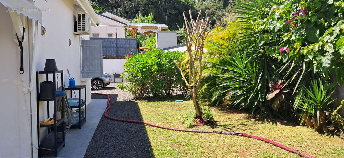 Maison à PETIT-BOURG