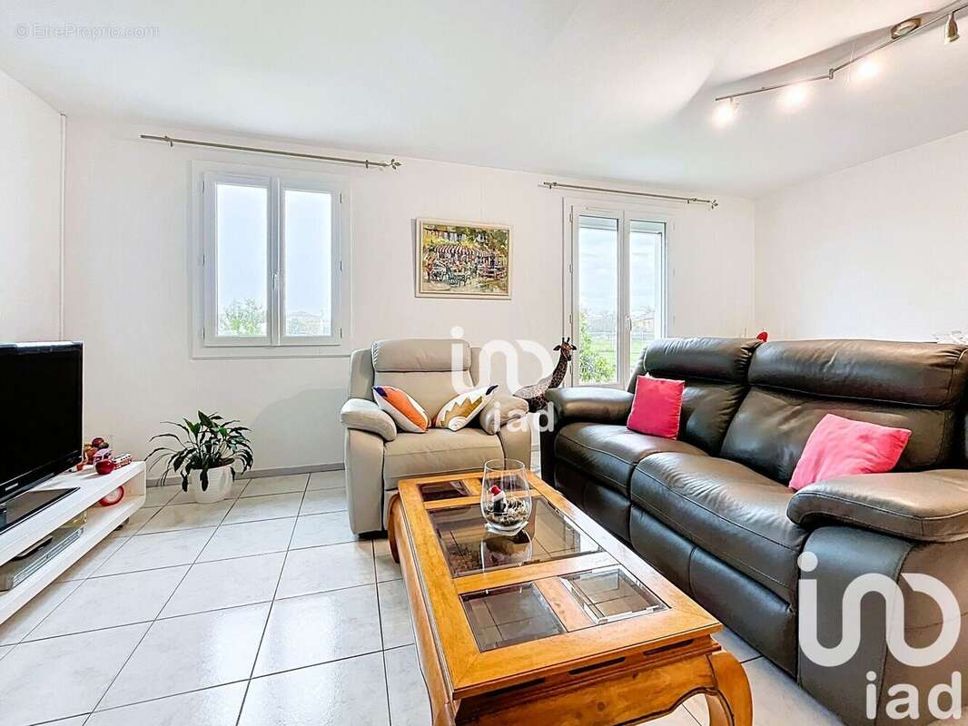 Maison 66 m² à Cayrac  - photo 6