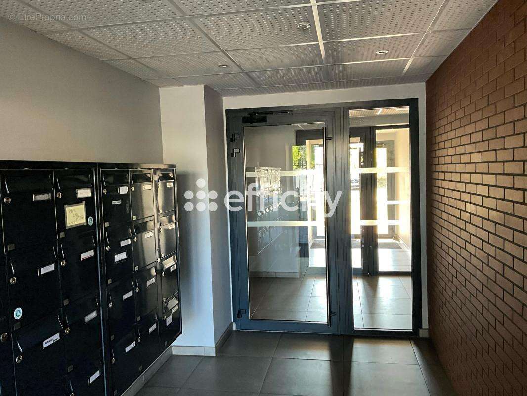 Appartement à VILLENAVE-D&#039;ORNON