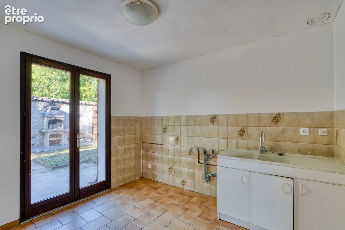 Chapelle aux Paons. Maison individuelle T4 avec sous-sol sur 535m2 de terrain - photo 9