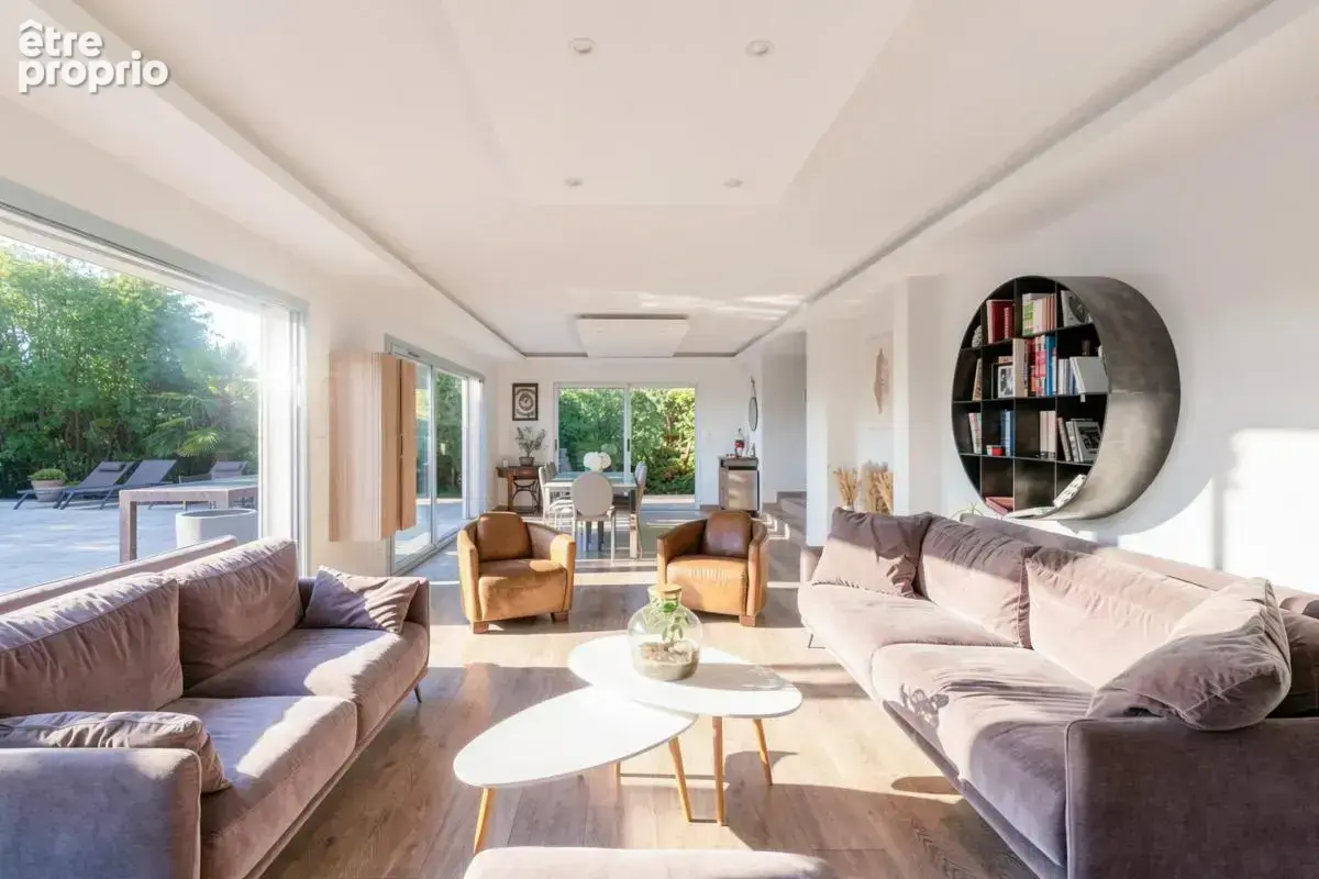 Maison 7 pièces 285 m² à vendre à Corbas (69960) - photo 12