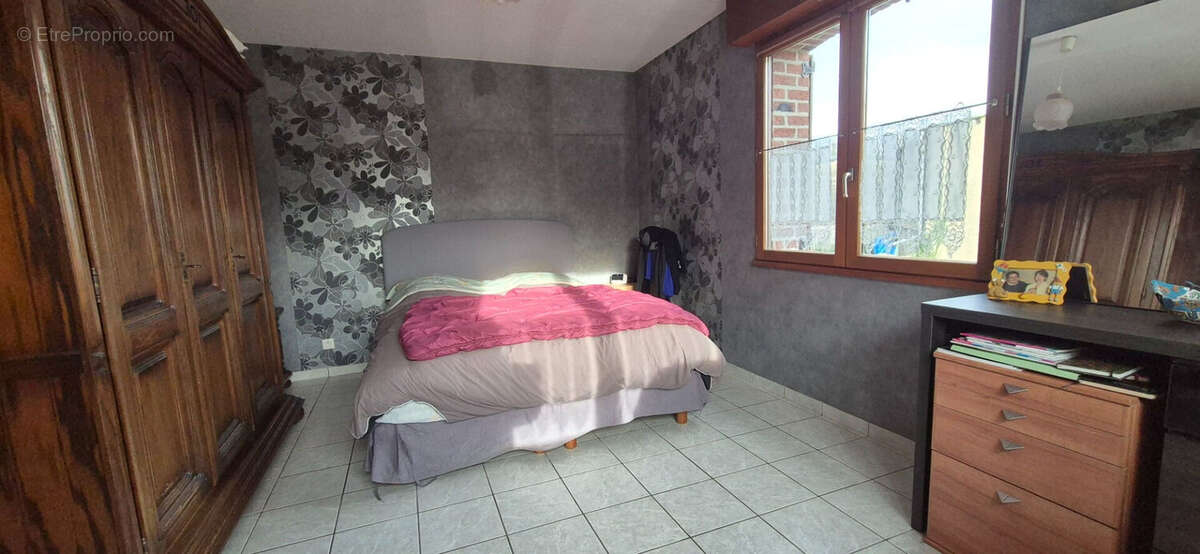 Maison à BRUAY-LA-BUISSIERE