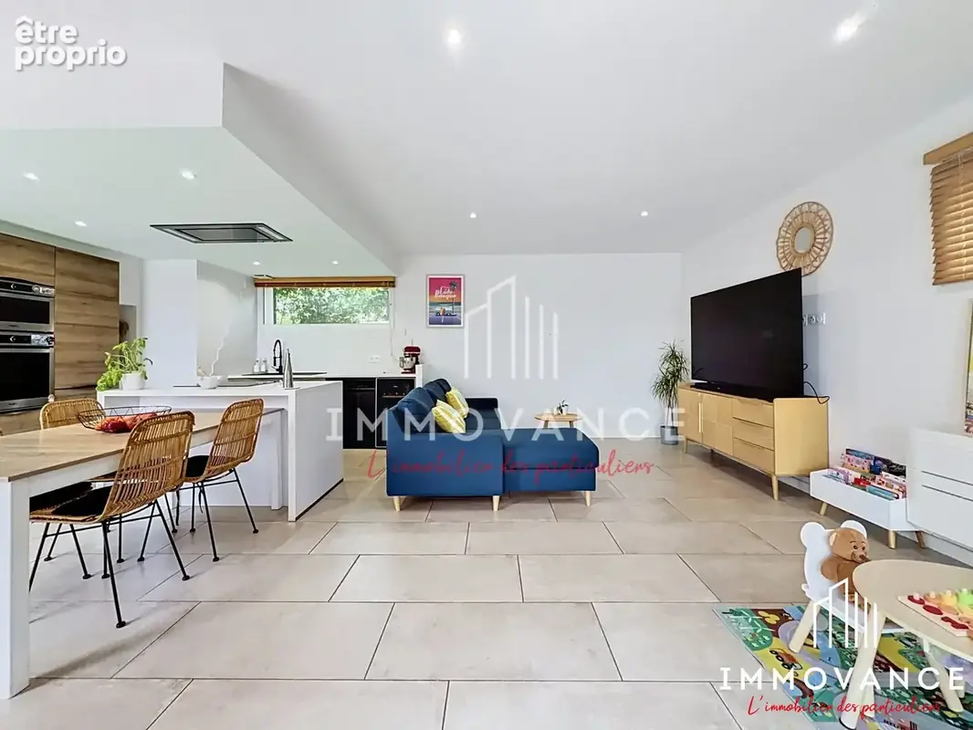 Maison 153 m² à Saint-Jean-De-Vedas  - photo 8